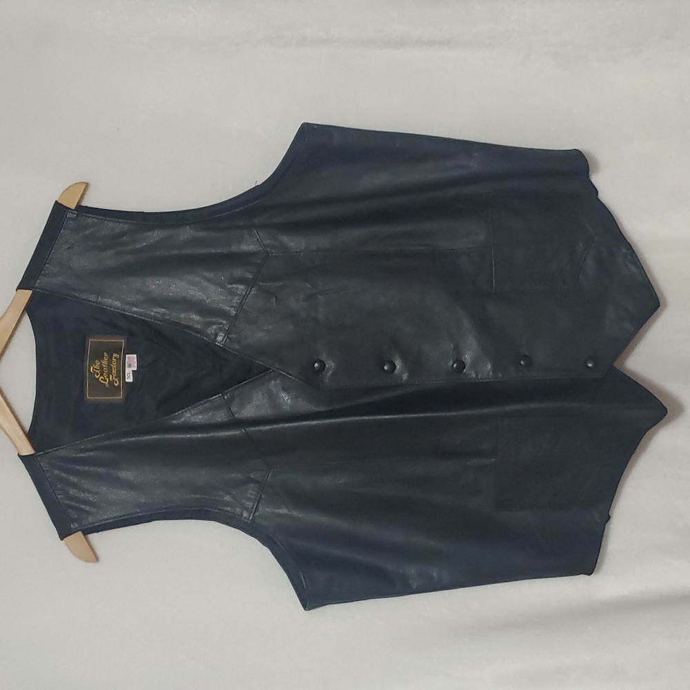 The Leather Factory Black Button Down Leather Vest Made in The USA. Size 50L